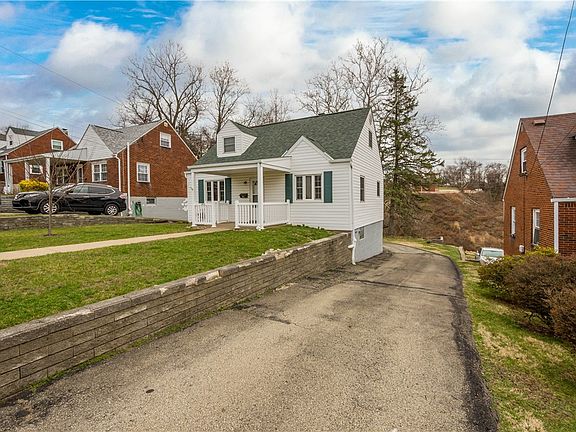 2nd image of 4813 Clover Ln