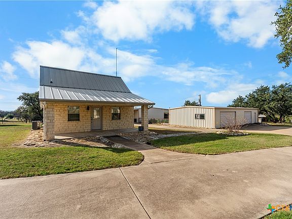 3rd image of 2650 County Road 108