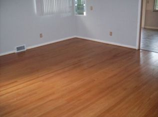 21820 Avon Ave, Oak Park, MI 48237