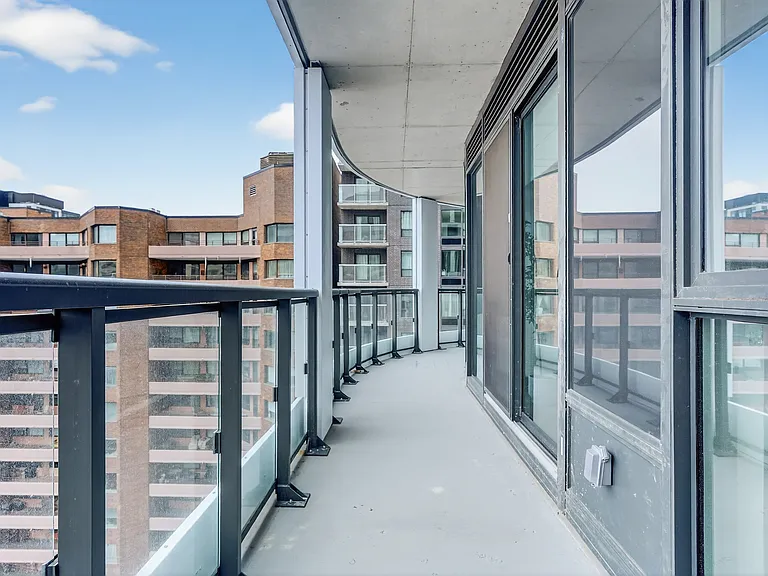 400 Albert St — Photo 15