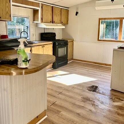 2nd image of 364 Ridge Road