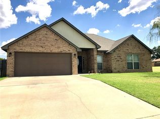 321 Granite Wash, Clinton, OK 73601