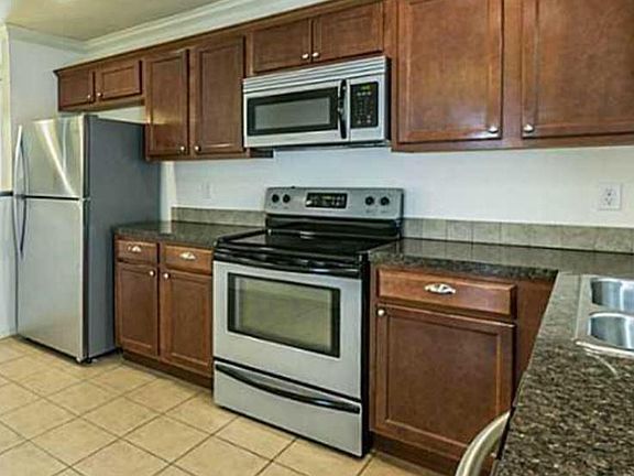 3rd image of 4355 W Pecan St
