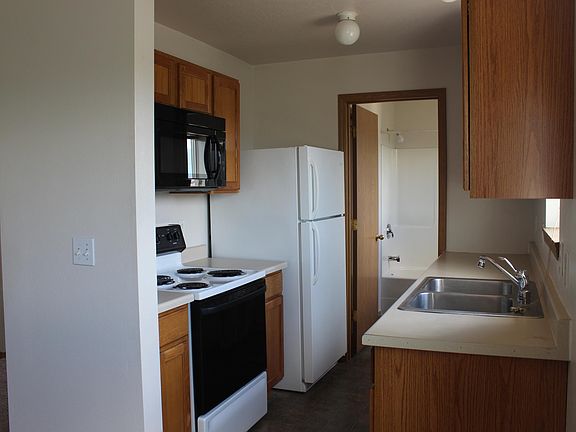 4th image of 2455 McDonald Ave #2455B1