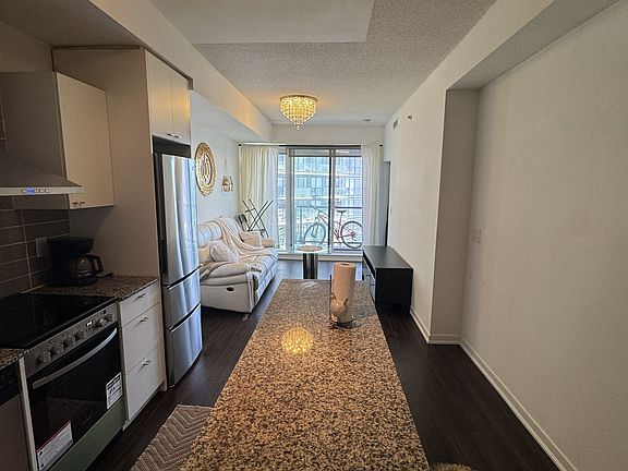 5th image of 51 E Liberty St #1909