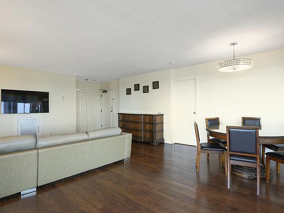 4th image of 420 Carnarvon St Penthouse 1
