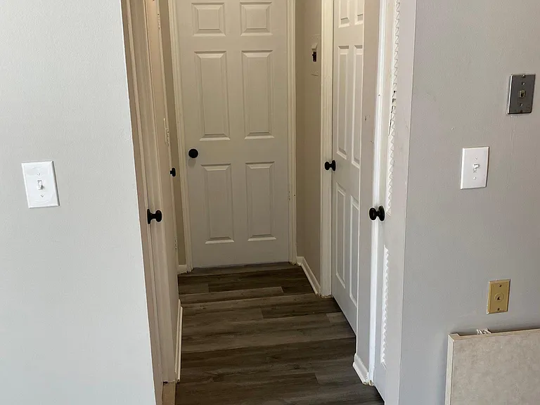 3225 Benjamin Ave #2 — Photo 10