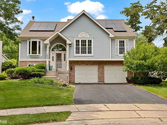 2nd image of 1060 Bradford Ct