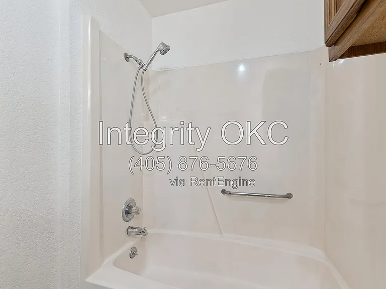 413 Manner Park Ave — Photo 14