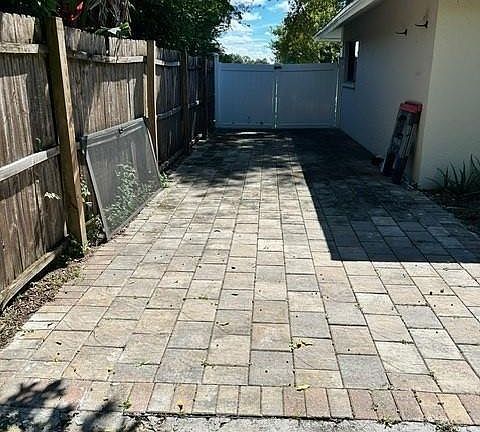 5th image of 3161 43rd ST SW