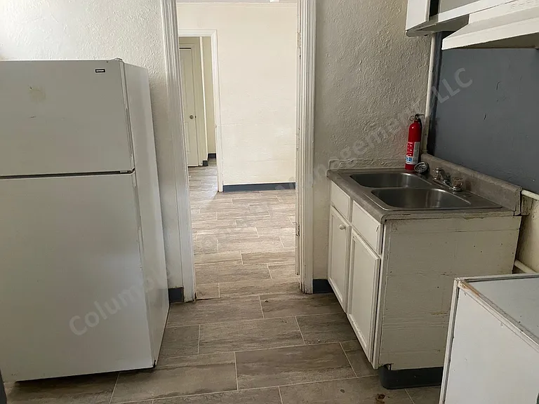1722 McAlister St — Photo 2