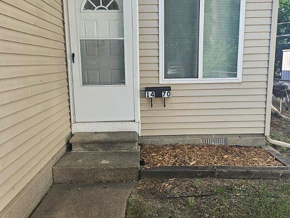 2nd image of 1470 Junction St