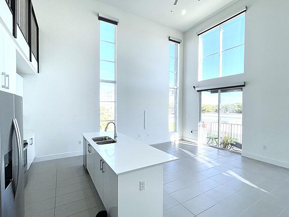 4th image of 3455 NE 5th Ave #24