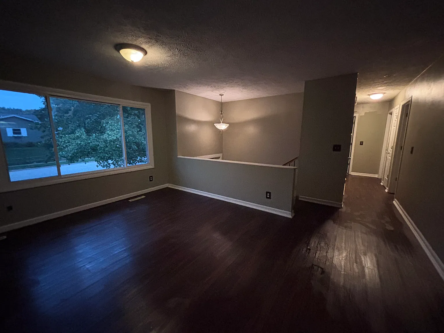 4 bed, 2050 sqft, $2,700 — Photo 3