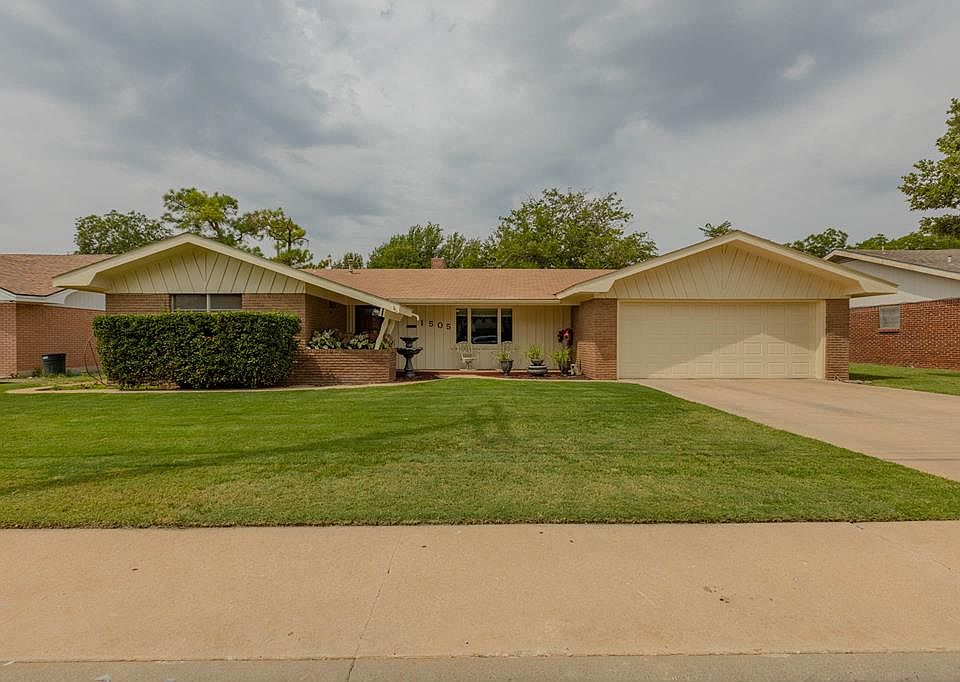 1st image of 1505 Custer Ave