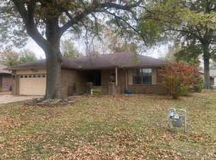 1320 Maple Dr, Miami, OK 74354