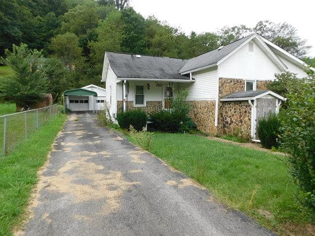 1st image of 313 Carver Cir