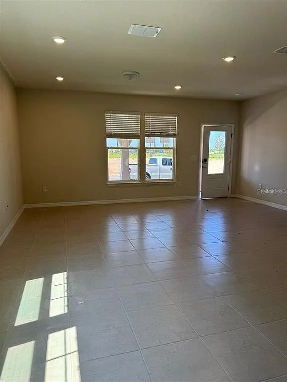 Building Photo - 6385 Breeze Filled Ln