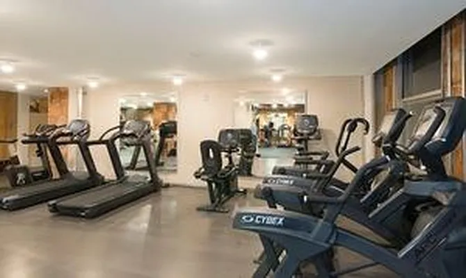 Rented by Nooklyn NYC LLC | media 92