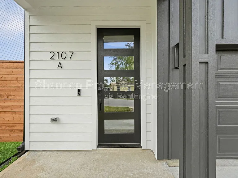 2107 Esther Dr #A — Photo 5