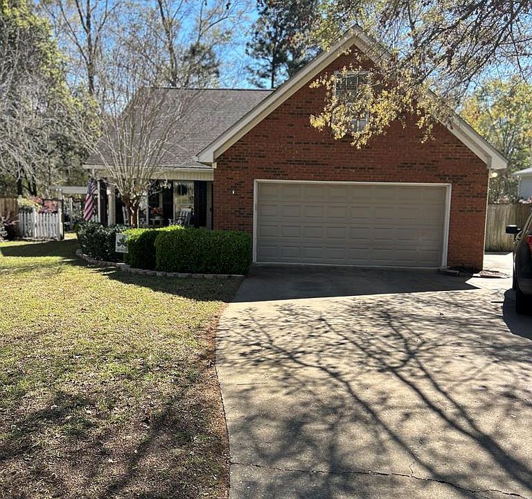 1st image of 242 Bougainvillea Cir