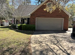 242 Bougainvillea Cir, Dothan, AL 36301