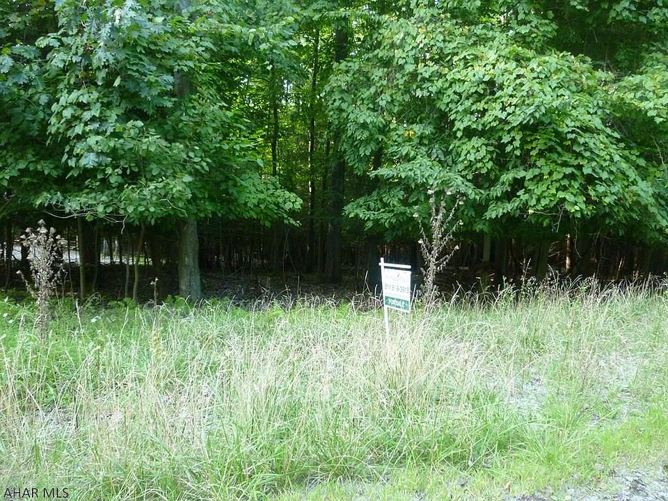2nd image of 212 Kendrick Ln