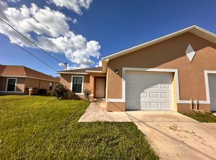 1405 SE 10th Ter, Cape Coral, FL 33990