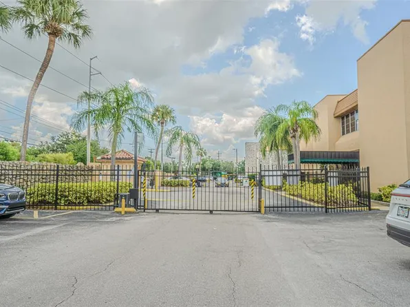5820 N Church Ave Unit 339, Tampa, FL 33614