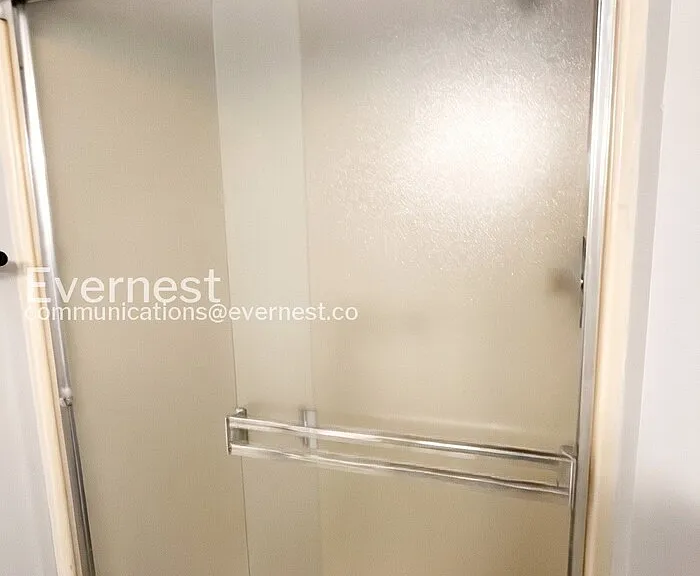 3380 Shadowlawn Dr #2 — Photo 7