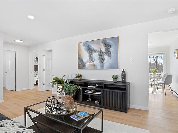 4th image of 72 Main St