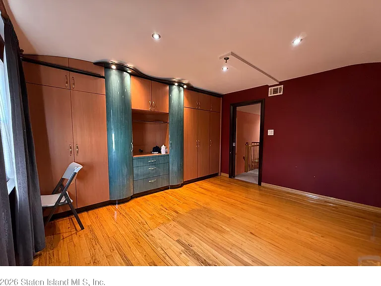 22 Quincy Ave — Photo 15