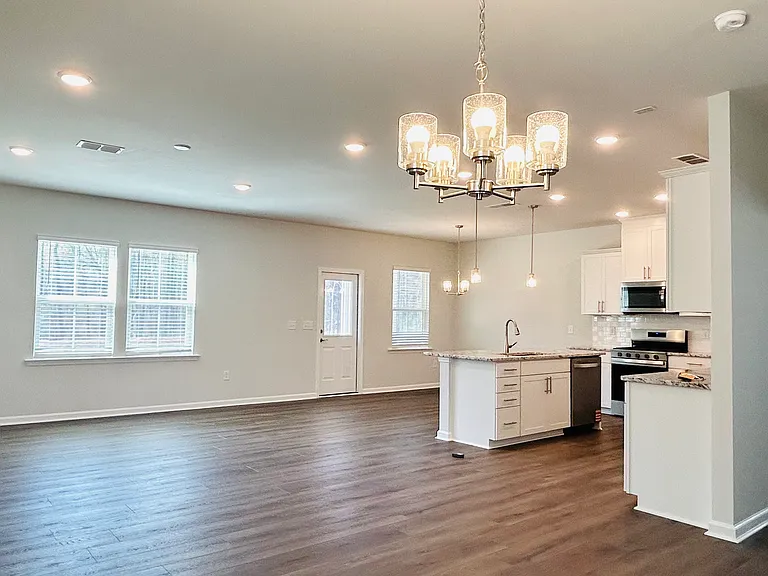 624 Ben Ledi Ct — Photo 2