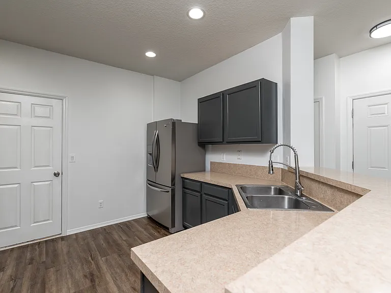 5892 Bartram Village Dr — Photo 13
