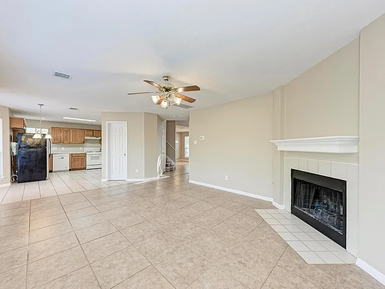 2351 Wright Cir — Photo 24