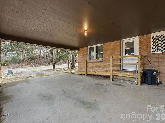 3rd image of 2977 Highway 64 W