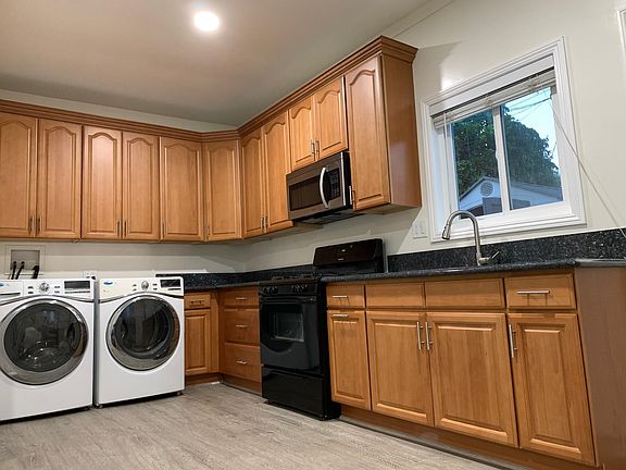 3rd image of 337 El Camino Dr