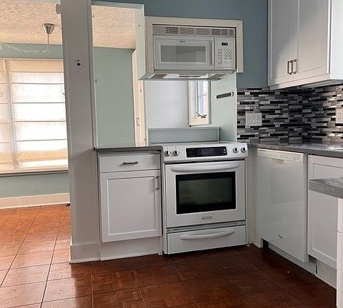 4th image of 381 Fairmount Ave NE