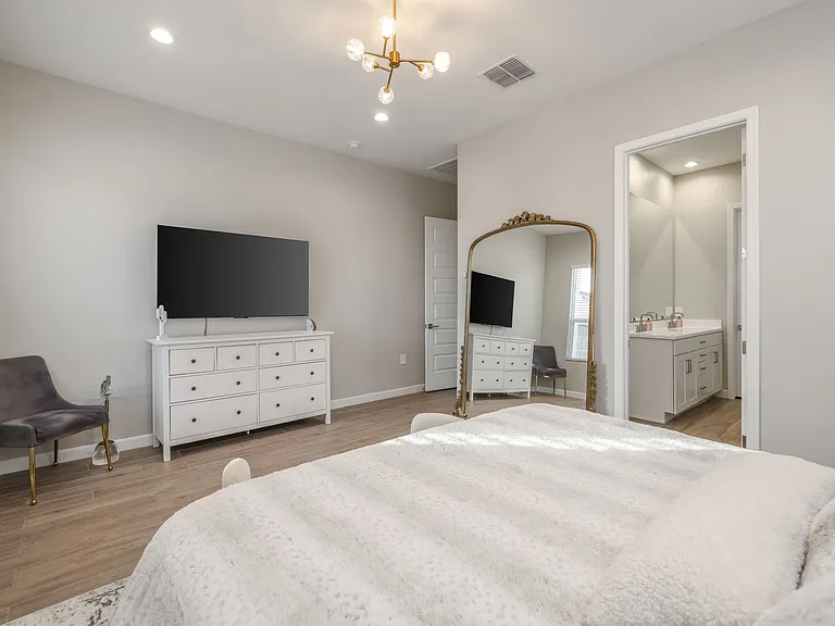 10553 W Albert Ln — Photo 16