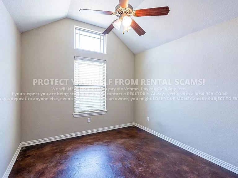 159 E Madrid St — Photo 8