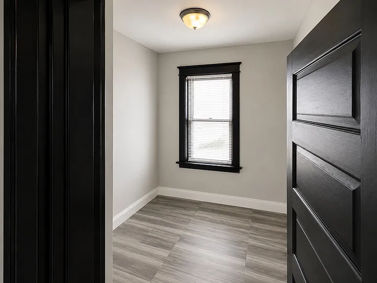 3014 Keokuk St — Photo 2