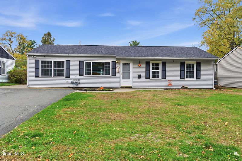 2nd image of 20 Mildred Lane