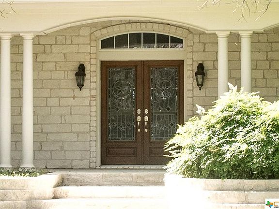 3rd image of 1241 E Creekview Dr