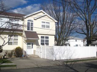 63 Isernia Ave, Staten Island, NY 10306