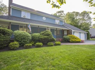 747 Middle Rd, Acushnet, MA 02743