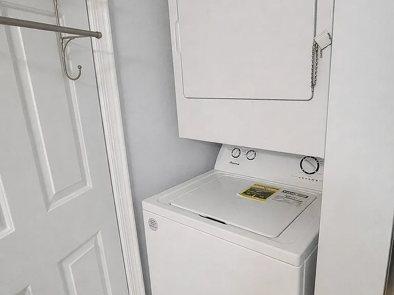 21 Sunbury Ct #21 — Photo 10