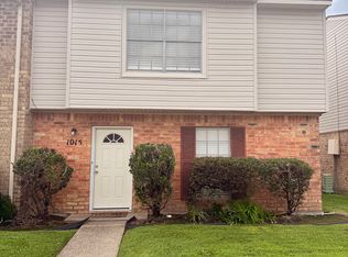 1015 Park Meadow Dr, Beaumont, TX 77706