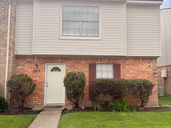 1015 Park Meadow Dr, Beaumont, TX 77706