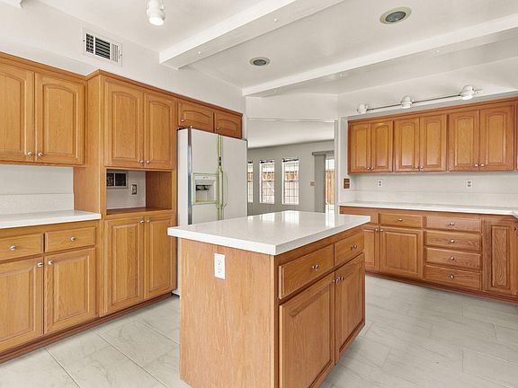 5th image of 4003 Bermuda Ct
