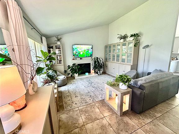3rd image of 10430 Palo Alto St